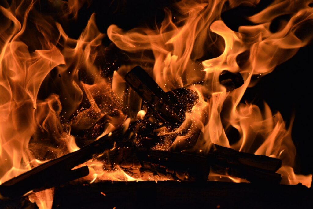 Sfaturi Utile Ce inseamna cand visezi foc
