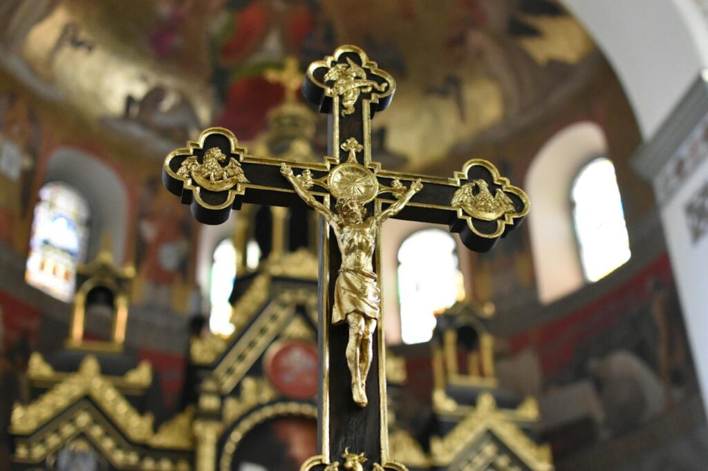 Sfaturi Utile Ce inseamna cand visezi ca esti in biserica